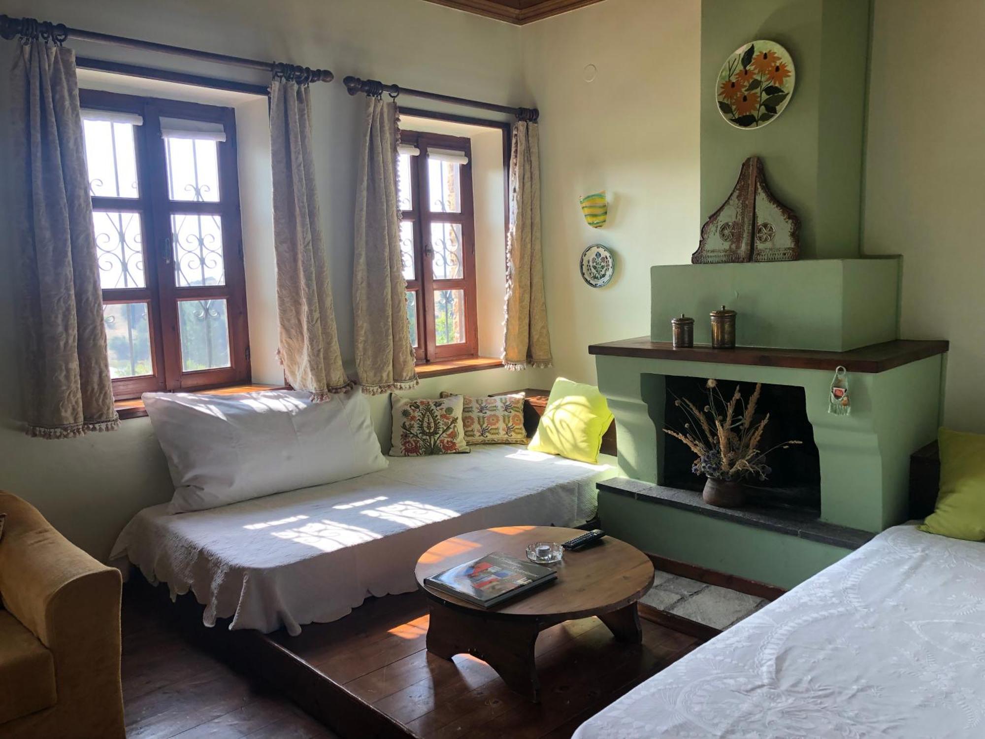 Guesthouse Kontogianni - Materka Nimfaíon Esterno foto